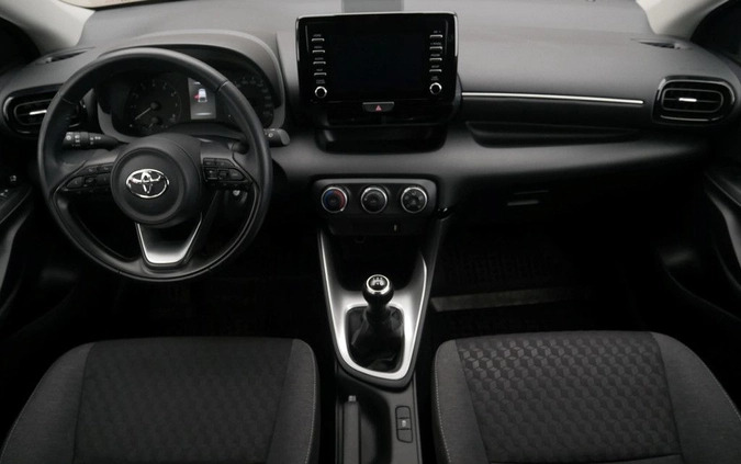 Toyota Yaris cena 65899 przebieg: 29217, rok produkcji 2022 z Pionki małe 154